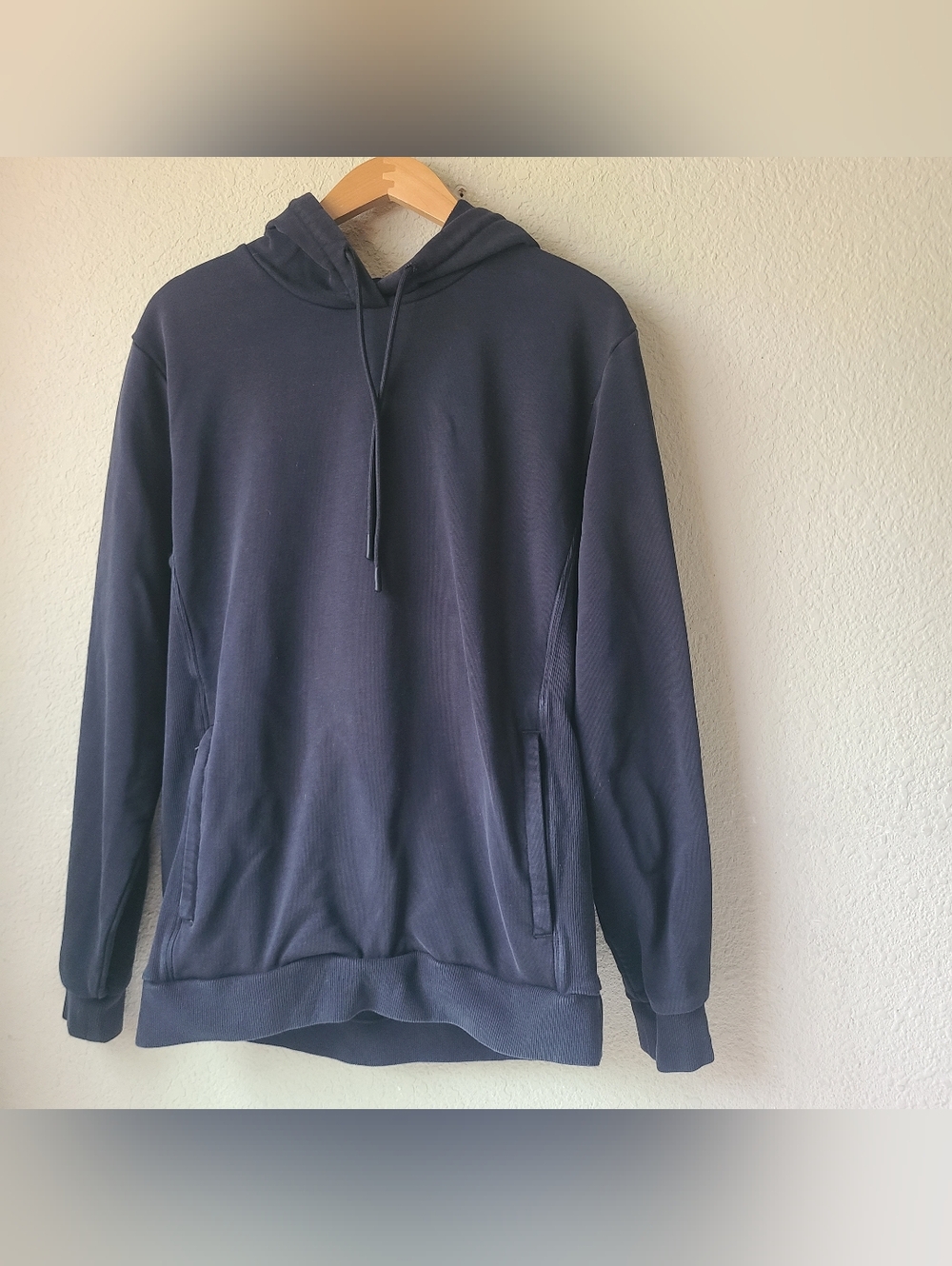 Fabletics Black Hooded Pullover Sweatshirt Size M